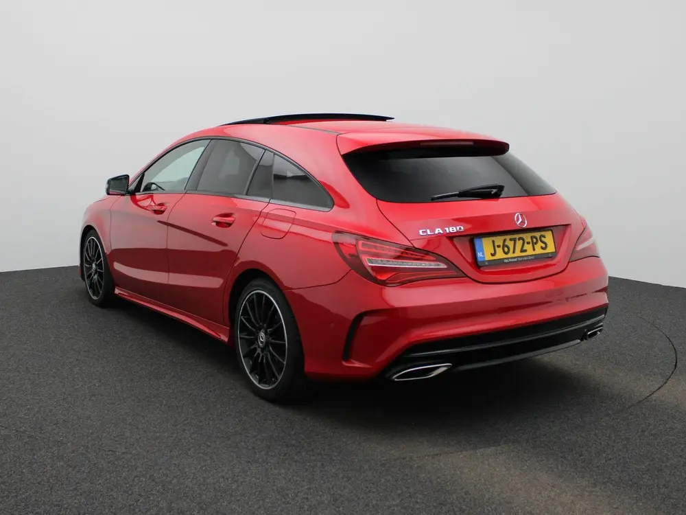 Mercedes-Benz CLA 180 Business Solutio uit 2019, foto 2