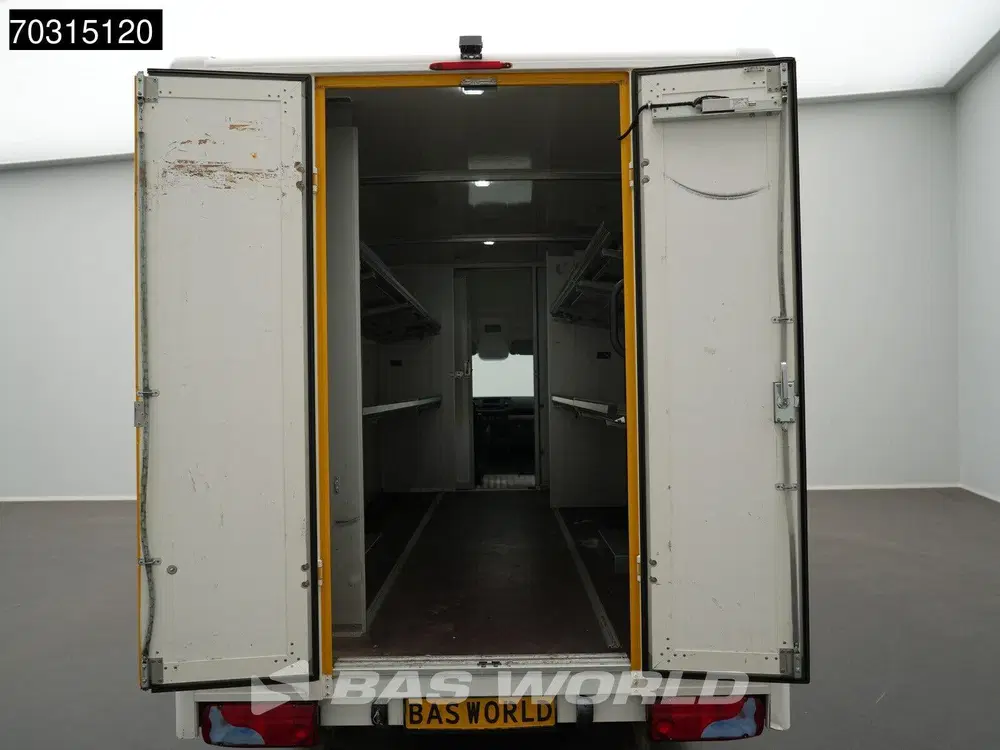 MAN TGE Bakwagen Verkoopwagen Foodtruck Meubelbak uit 2019, foto 9