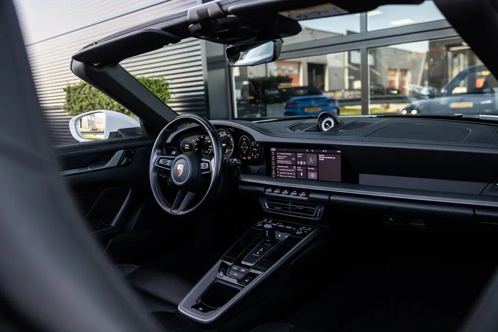 Porsche 911 992 3.0 Carrera uit 2021, foto 15