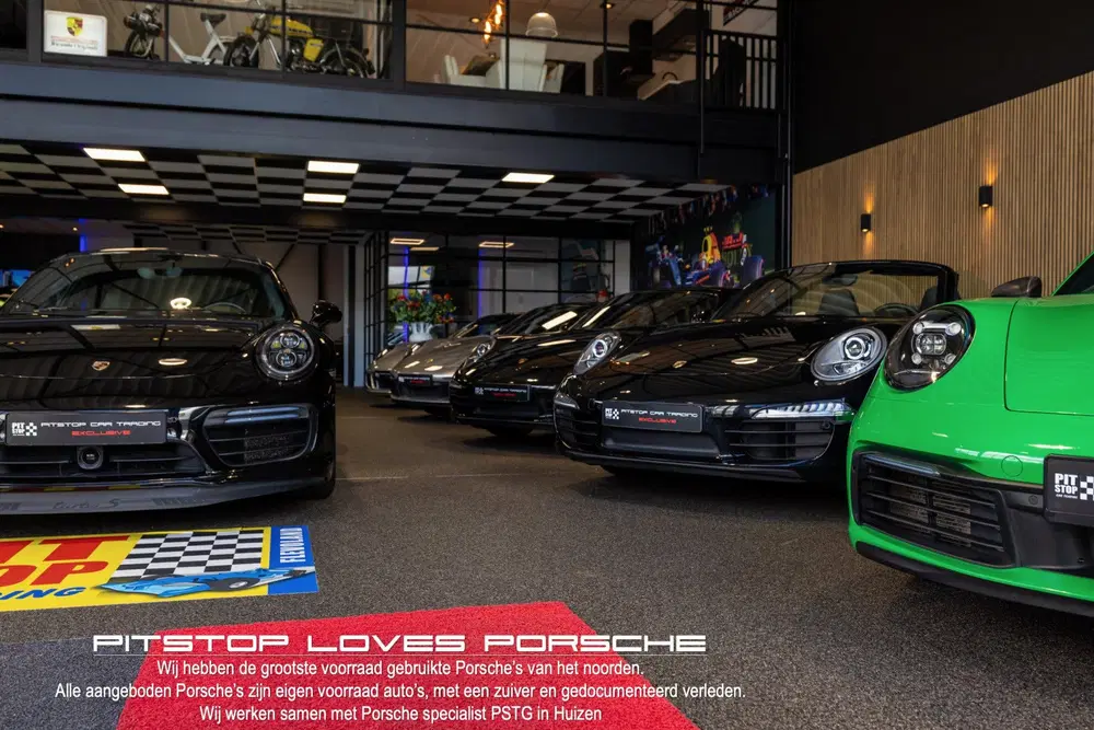 Porsche 911 992 3.0 Carrera uit 2021, foto 4