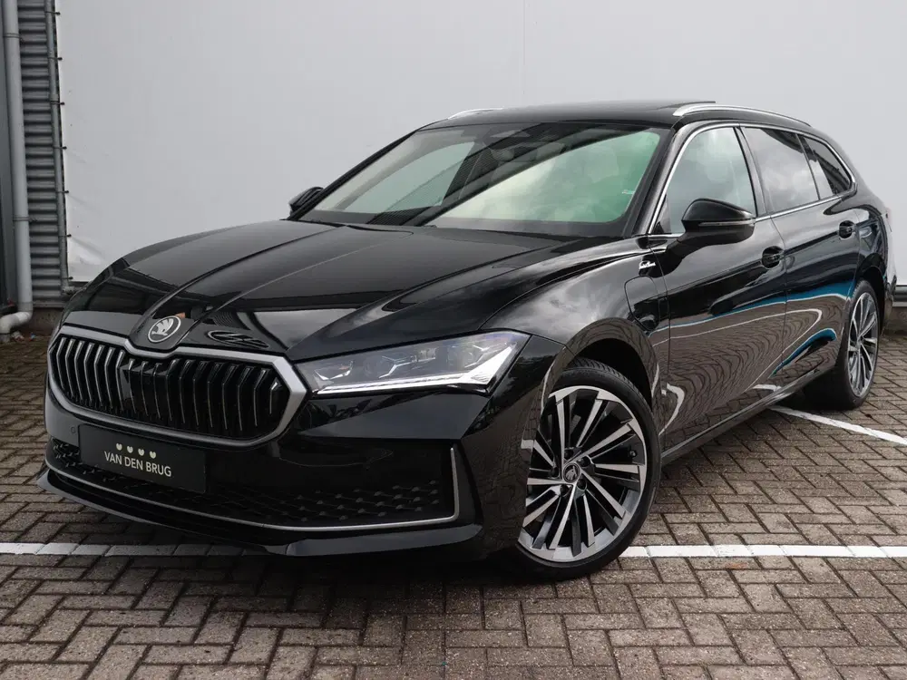 Skoda Superb Laurin & Klement 1.5 TSI MHEV uit 2025, foto 5