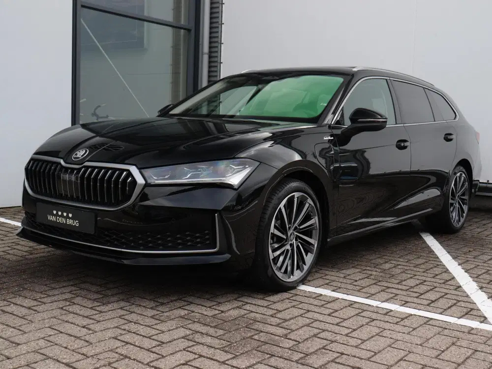 Skoda Superb Laurin & Klement 1.5 TSI MHEV uit 2025, foto 7