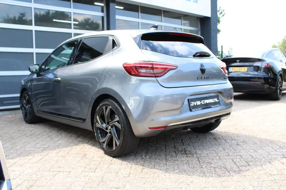 Renault Clio 1.6 E-Tech Hybrid 145 E-Tech Engineered uit 2023, foto 9