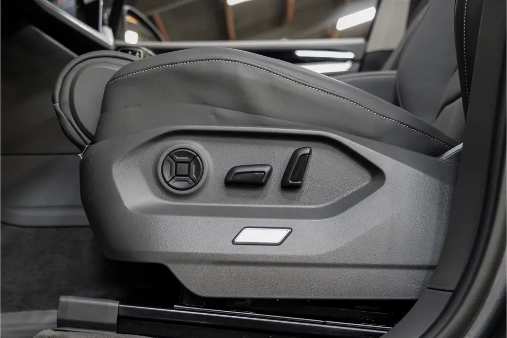 Volkswagen Touareg 3.0 TSi eHybrid 4MOTION Elegance |Leder|P uit 2024, foto 12