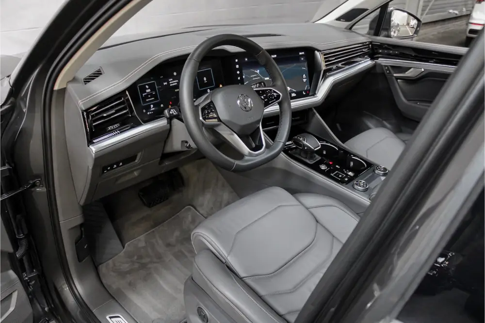 Volkswagen Touareg 3.0 TSi eHybrid 4MOTION Elegance |Leder|P uit 2024, foto 7