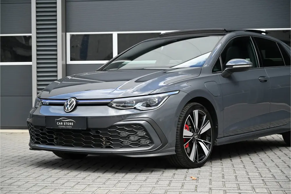 Volkswagen Golf 1.4 GTE 245 PK / PANO / LEDER / MEMORY / CAM uit 2020, foto 7