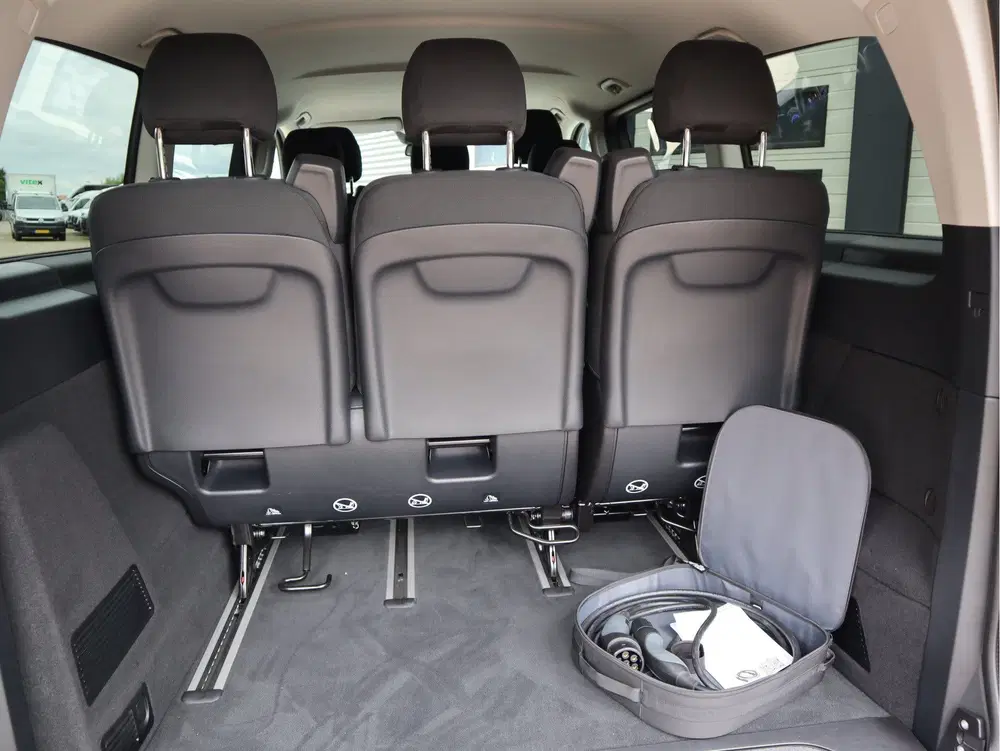 Mercedes-Benz EQV 300 90 kWh L2 uit 2024, foto 11