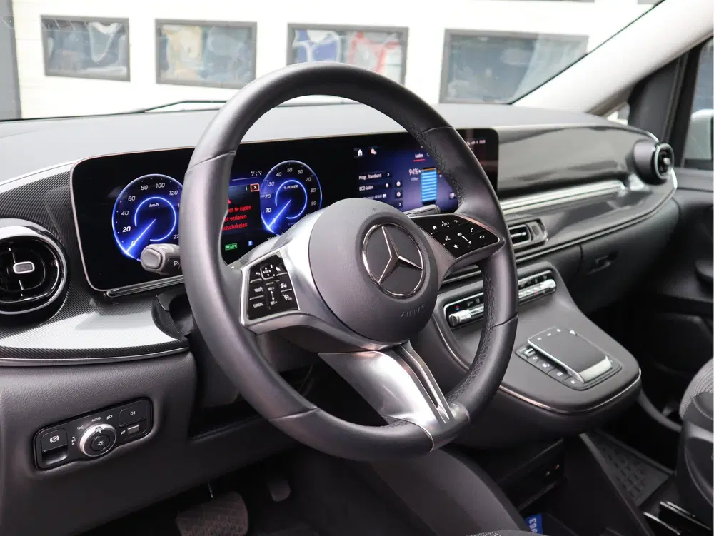 Mercedes-Benz EQV 300 90 kWh L2 uit 2024, foto 3