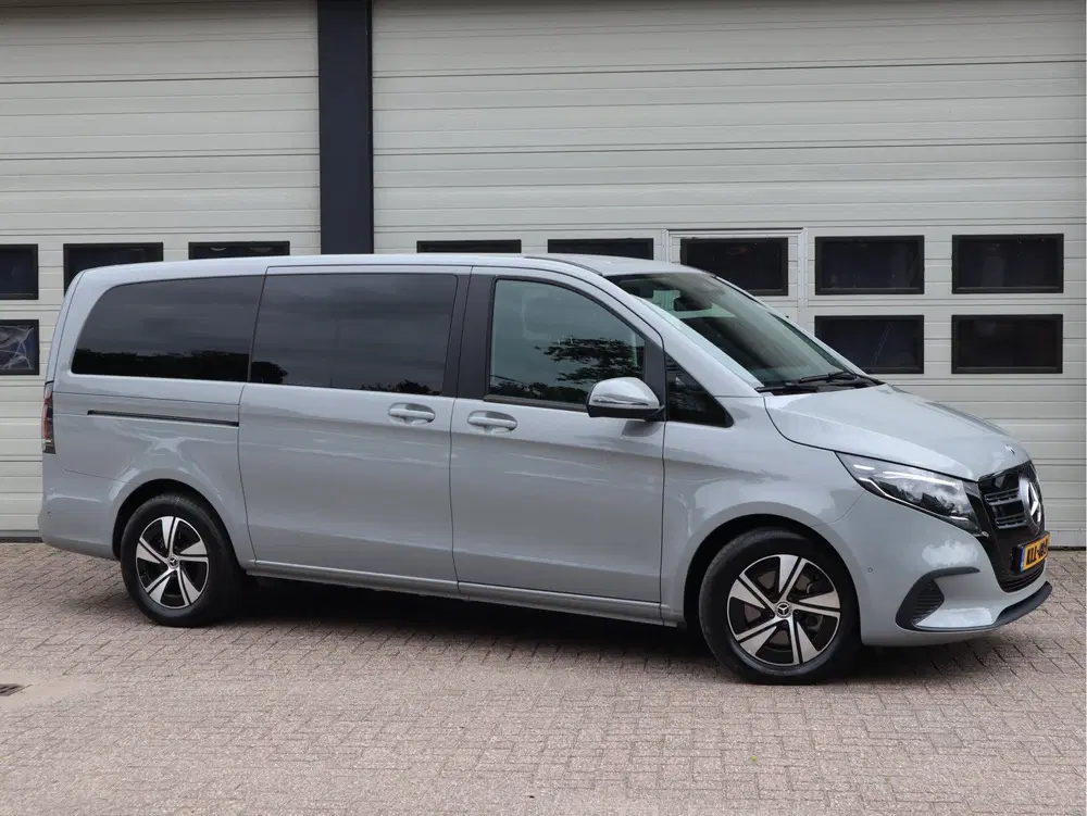 Mercedes-Benz EQV 300 90 kWh L2 uit 2024, foto 5