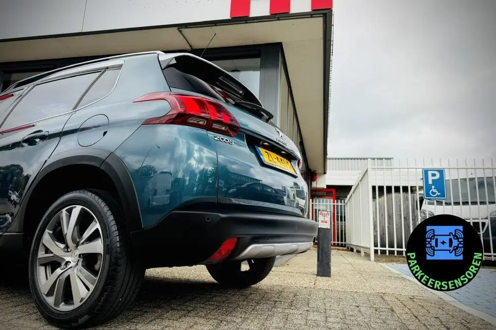 Peugeot 2008 1.2 PureT. Blue Lease Allure | CARPLAY + ANDROI uit 2019, foto 11
