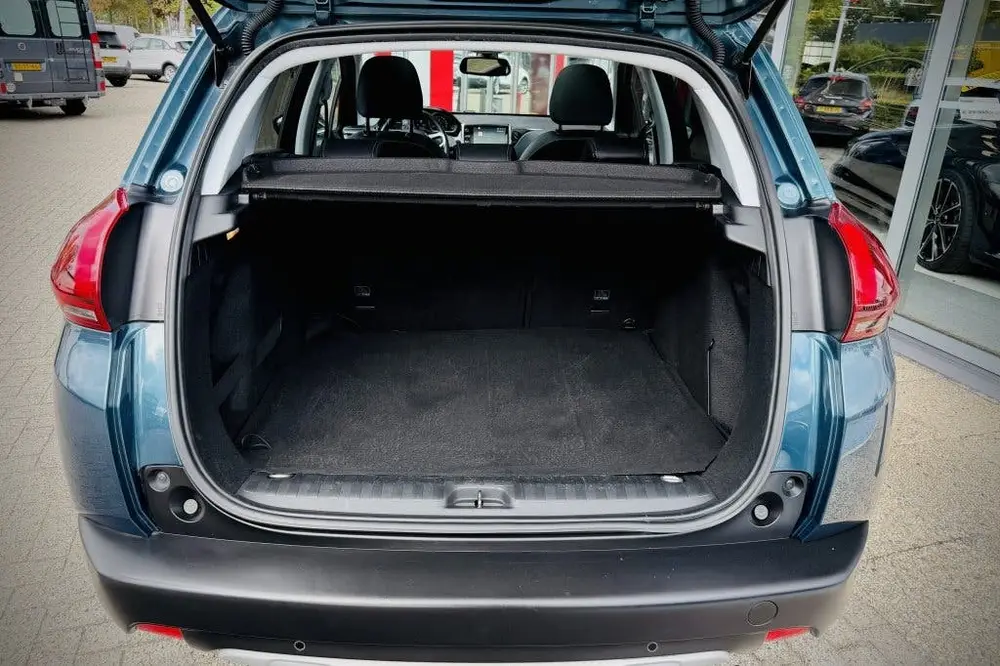Peugeot 2008 1.2 PureT. Blue Lease Allure | CARPLAY + ANDROI uit 2019, foto 14