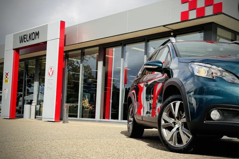 Peugeot 2008 1.2 PureT. Blue Lease Allure | CARPLAY + ANDROI uit 2019, foto 4