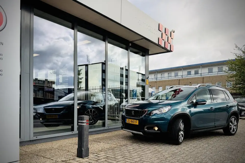 Peugeot 2008 1.2 PureT. Blue Lease Allure | CARPLAY + ANDROI uit 2019, foto 7