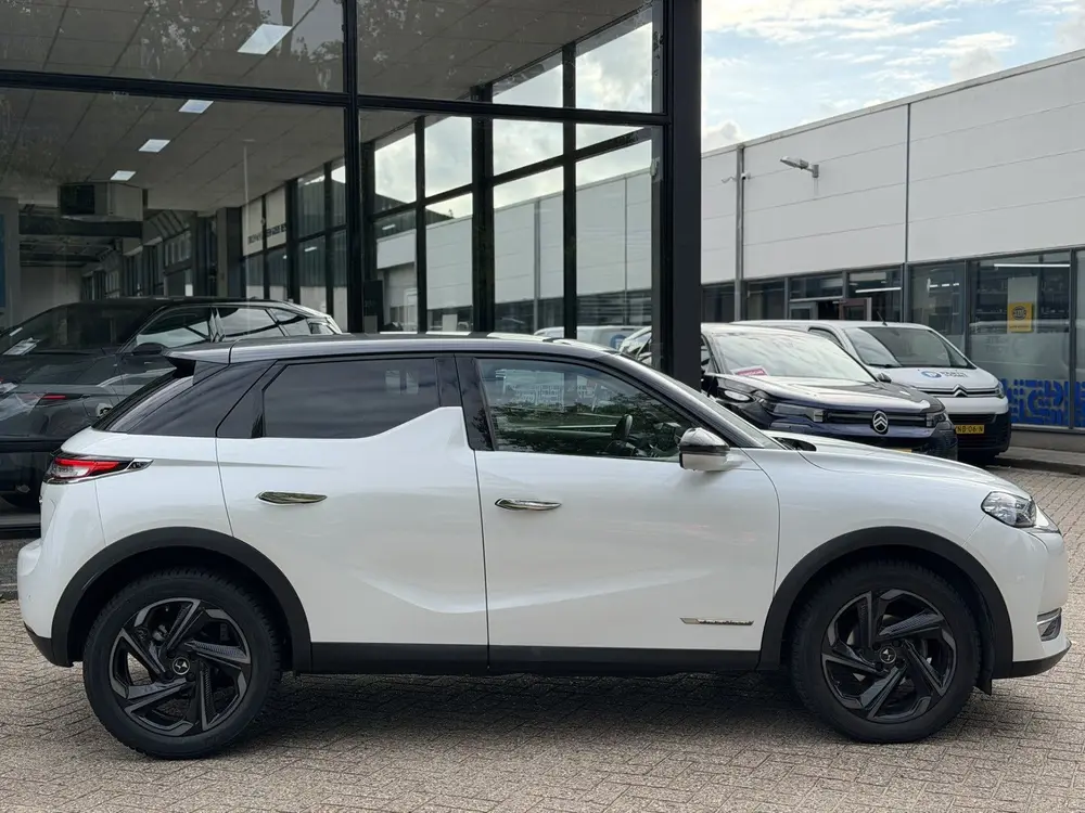 DS Automobiles 3 Crossback DS DS 3 Crossback 130PK Rivoli Automaat | Camera | Navigatie uit 2022, foto 4