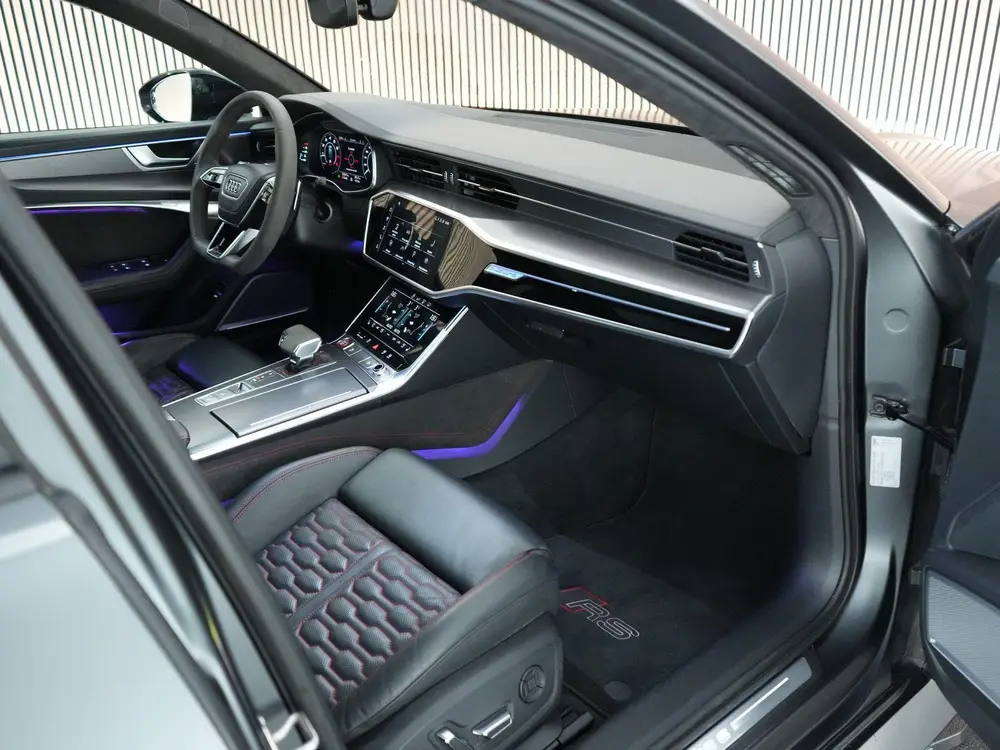 Audi RS6 600pk TFSI quattro uit 2020, foto 3