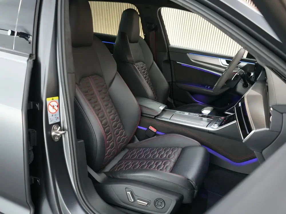 Audi RS6 600pk TFSI quattro uit 2020, foto 5