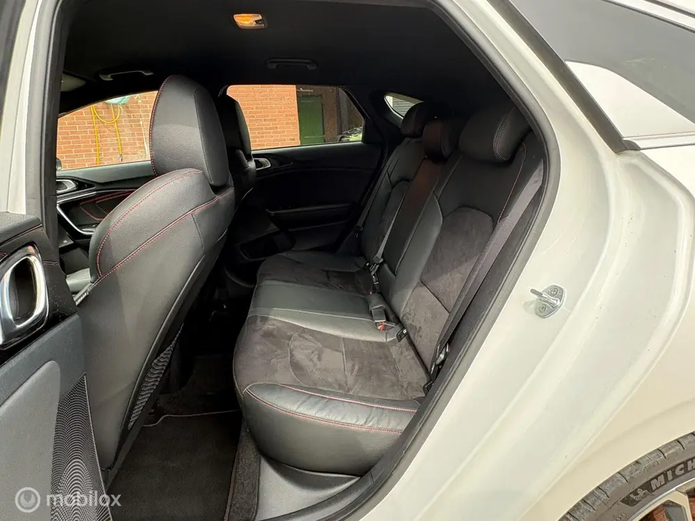 Kia ProCeed 1.6 T-GDI GT|stoel-stuur verw. ALL-Inn prijs Bov uit 2019, foto 18