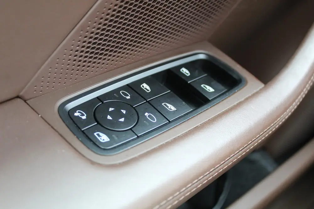 Porsche Taycan 4 93 kWh Panorama dak l 360 cam uit 2022, foto 12