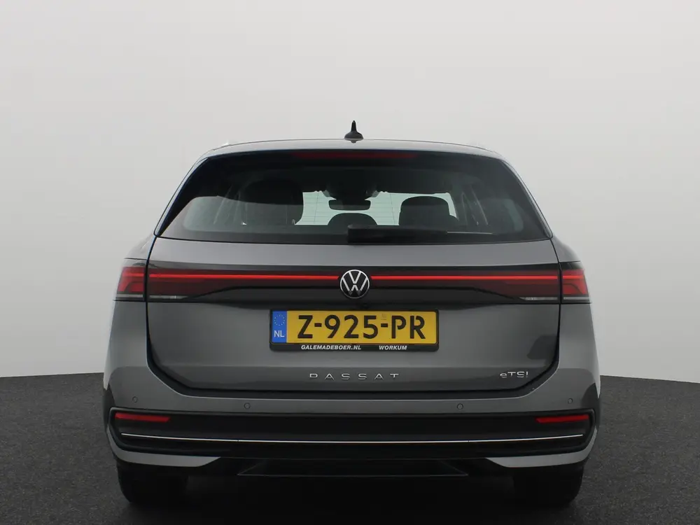 Volkswagen Passat Variant 1.5 eTSI Business NL-AUTO / TREKHA uit 2024, foto 17