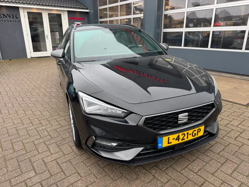 SEAT Leon 1.5 eTSI FR Business Intense uit 2021, foto 3