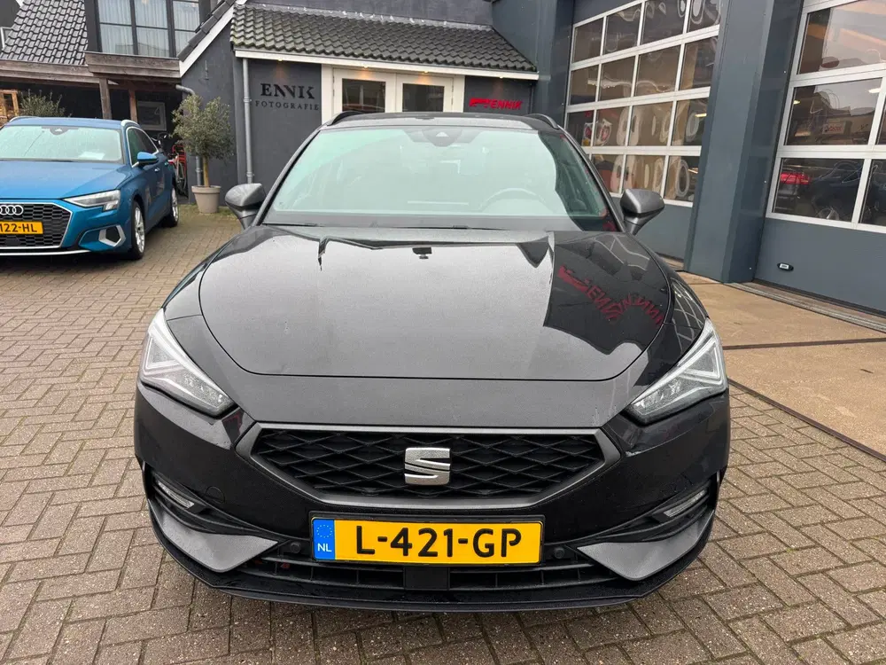 SEAT Leon 1.5 eTSI FR Business Intense uit 2021, foto 4