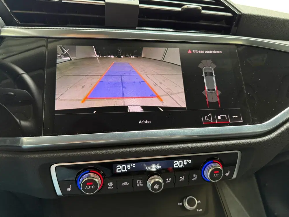 Audi Q3 45 TFSI e S Edition I Adaptive Cruise I Le uit 2022, foto 17