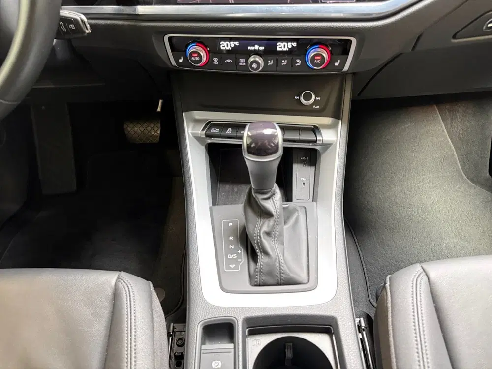 Audi Q3 45 TFSI e S Edition I Adaptive Cruise I Le uit 2022, foto 8