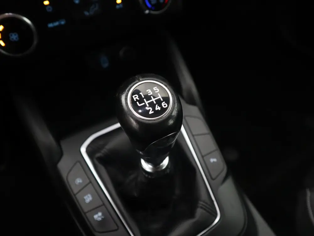Ford Focus Wagon 1.5 EcoBlue Trend Edition Business CARPLAY uit 2019, foto 14