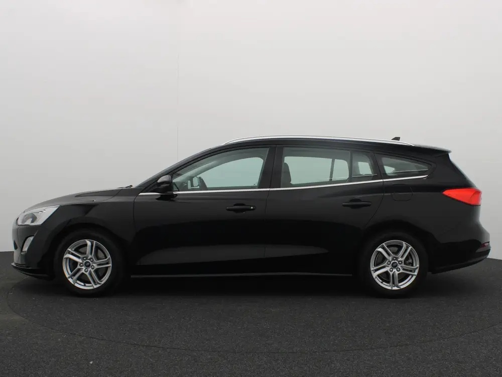 Ford Focus Wagon 1.5 EcoBlue Trend Edition Business CARPLAY uit 2019, foto 2