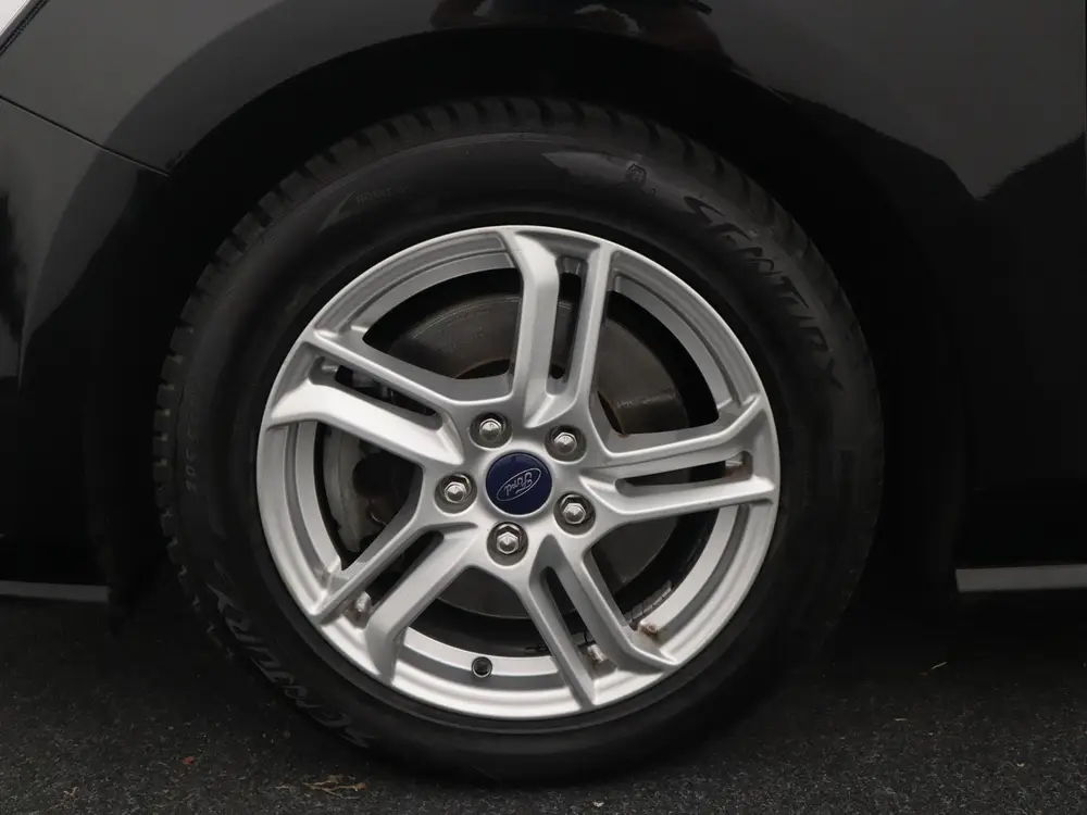 Ford Focus Wagon 1.5 EcoBlue Trend Edition Business CARPLAY uit 2019, foto 5