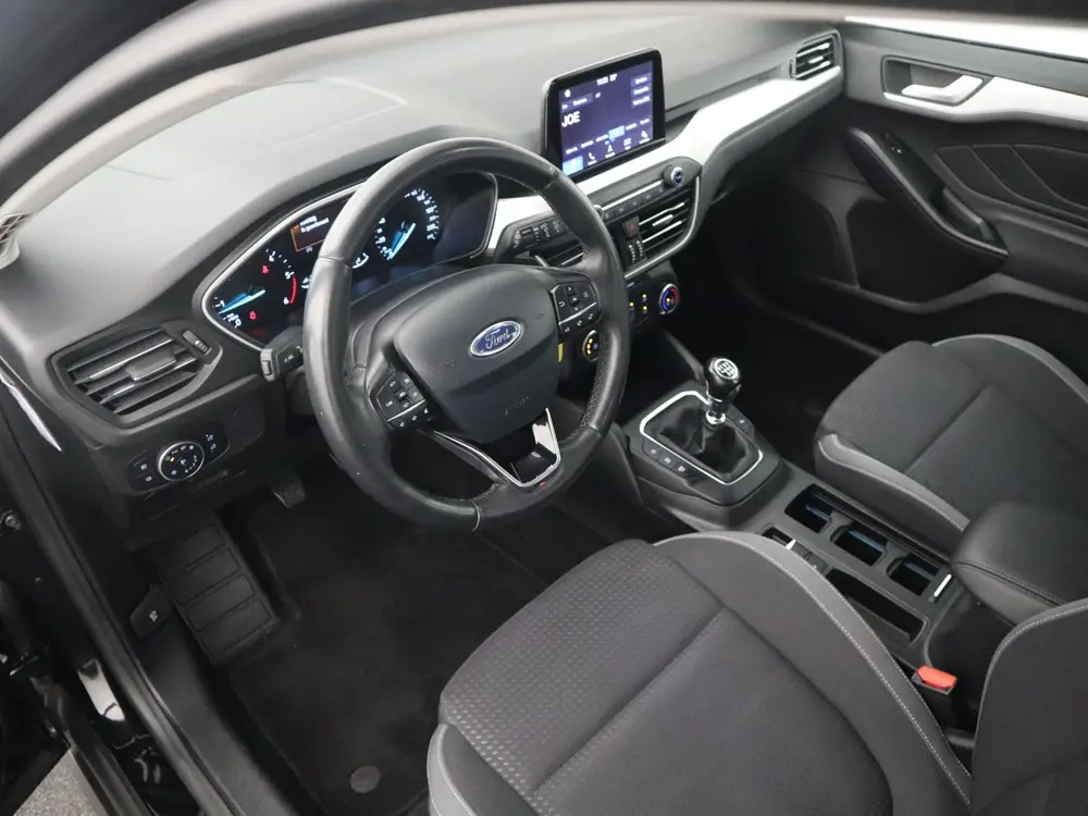 Ford Focus Wagon 1.5 EcoBlue Trend Edition Business CARPLAY uit 2019, foto 9