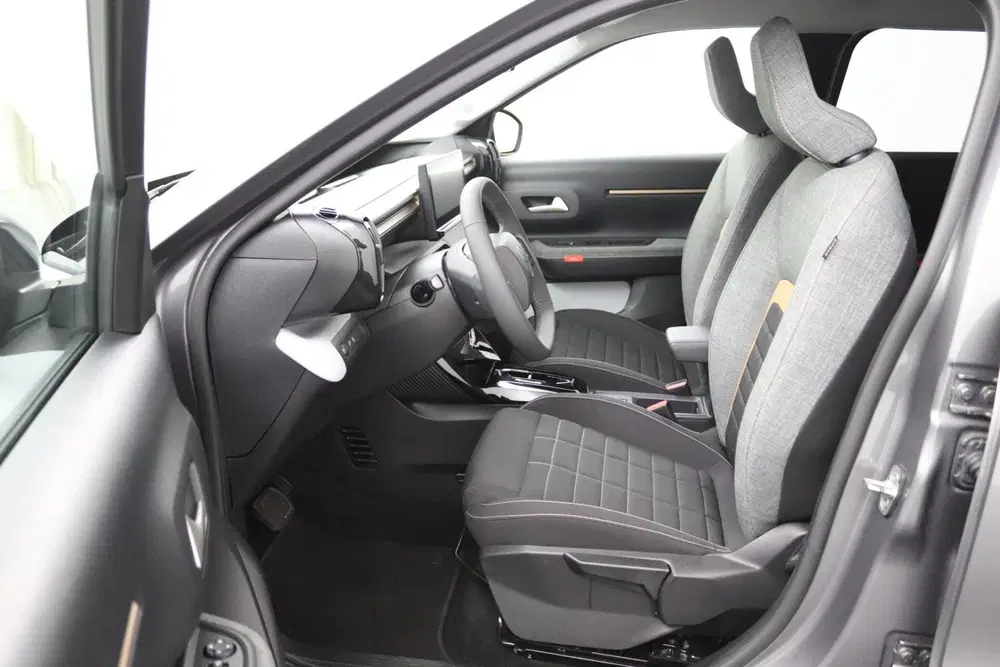 Citroën C3 Aircross Citroen C3 Aircross 1.2 Hybrid 145pk Plus uit 2025, foto 16