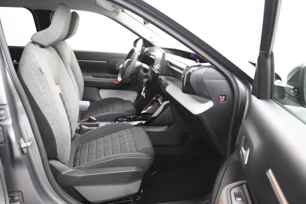Citroën C3 Aircross Citroen C3 Aircross 1.2 Hybrid 145pk Plus uit 2025, foto 4