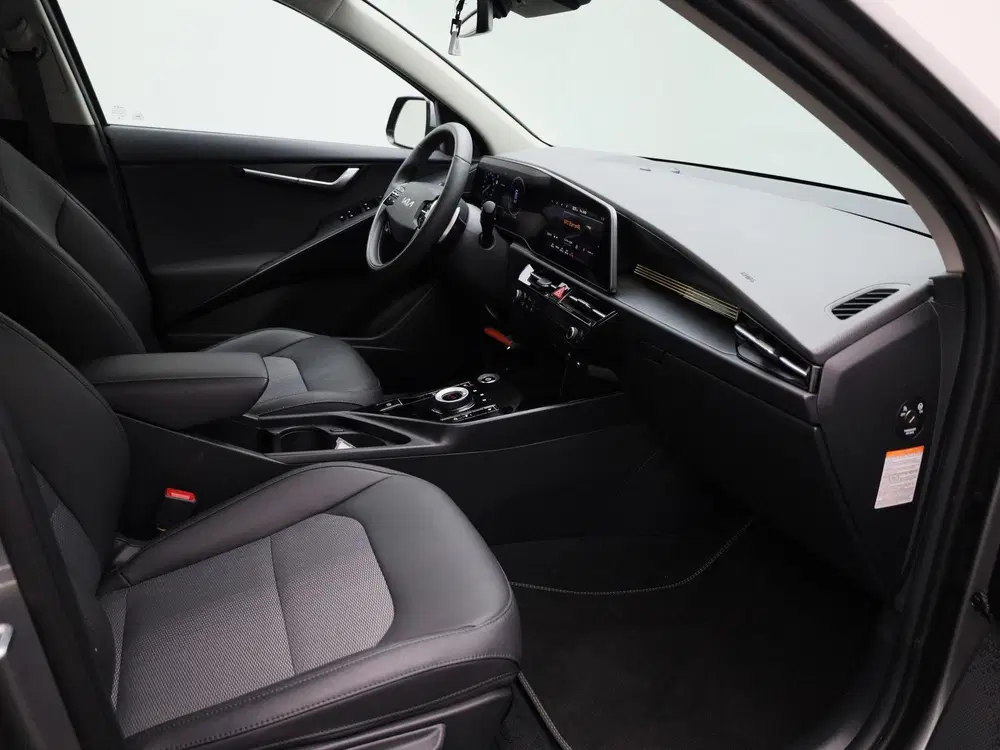 Kia Niro Light Advanced 64.8 kWh Stoelverwarming uit 2025, foto 7