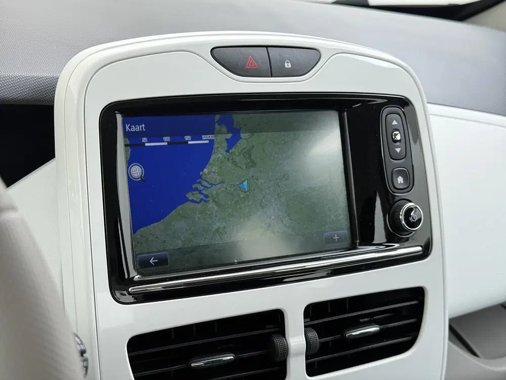 Renault ZOE R90 Life 41kWh Eigen Accu Apple Carplay An uit 2019, foto 13