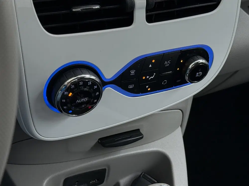 Renault ZOE R90 Life 41kWh Eigen Accu Apple Carplay An uit 2019, foto 17