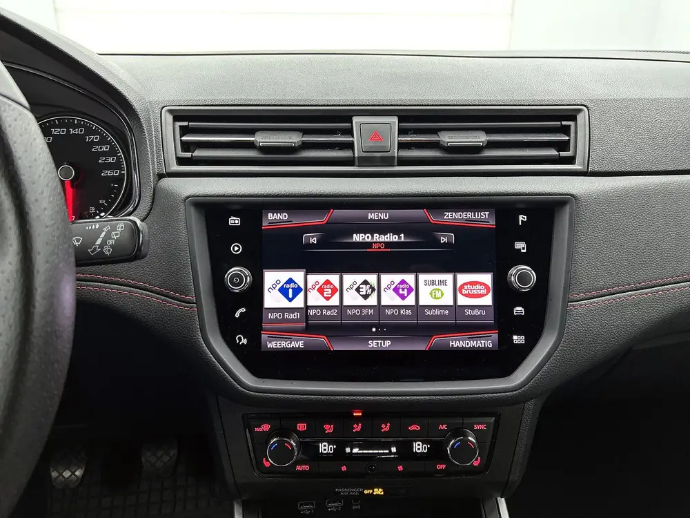 SEAT Arona 1.5 TSI EVO FR Business Intense | Beats Audio | A uit 2019, foto 9