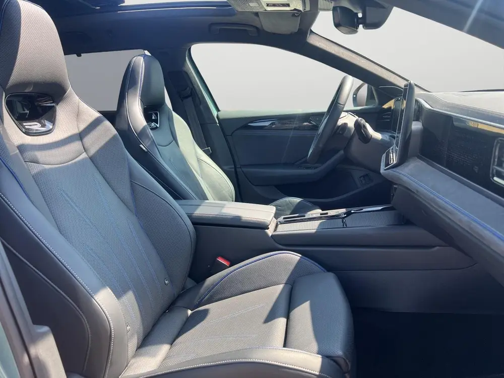 Volkswagen Passat Variant 1.5 eHybrid R-Line Business | 272P uit 2025, foto 16