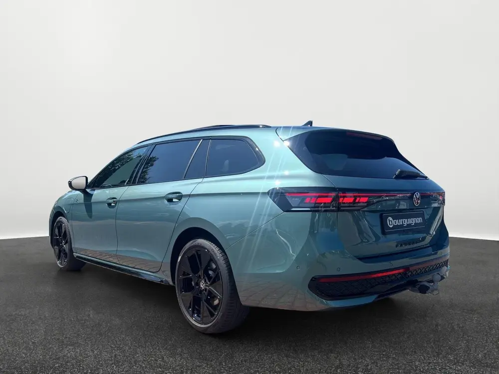 Volkswagen Passat Variant 1.5 eHybrid R-Line Business | 272P uit 2025, foto 2