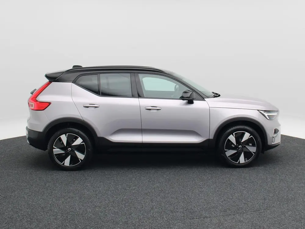 Volvo EX40 Single Motor Extended Range Plus 82 kWh 25 uit 2025, foto 8