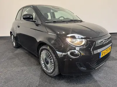 Fiat 500e 42kWh Urban Navigatie Airco SOH 95 % (bj 2 uit 2022