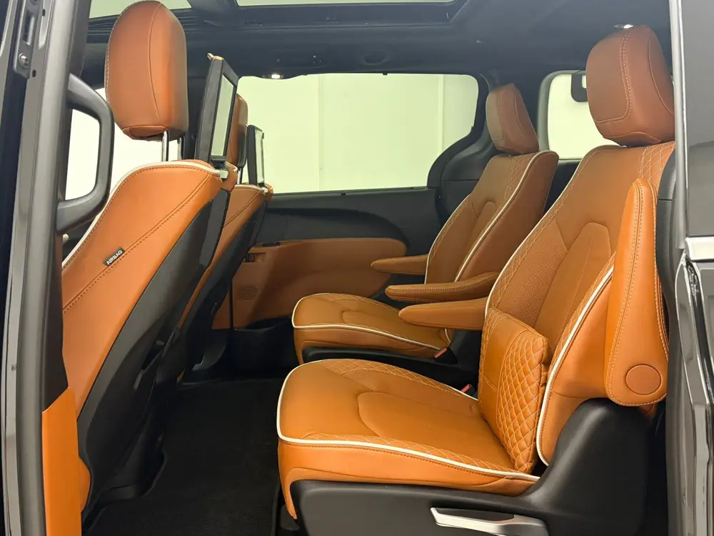 Chrysler Grand Voyager Pacifica 3.6 V6 Hybride Pinnacle Nieu uit 2026, foto 11