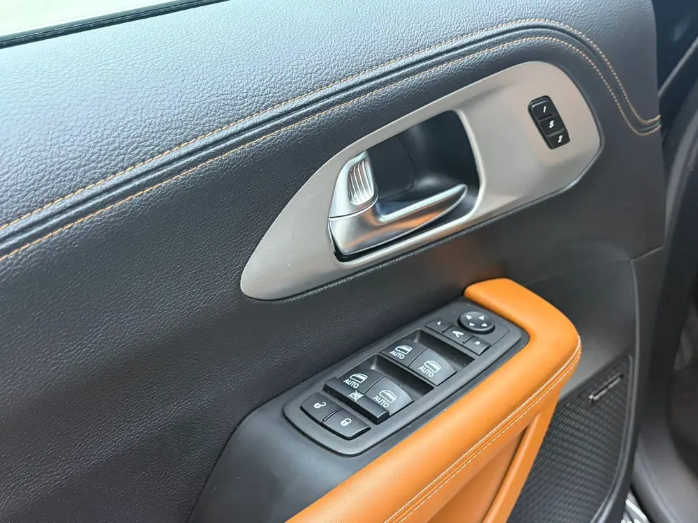 Chrysler Voyager Pacifica 3.6 V6 Hybride Pinnacle Nieuw uit 2026, foto 16