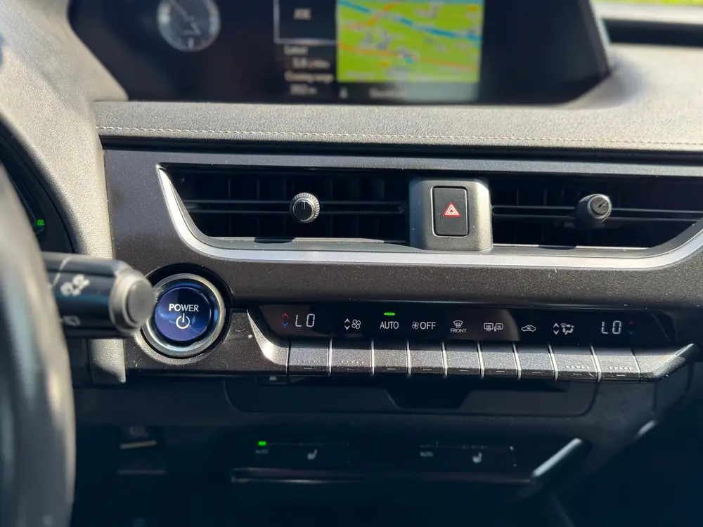 Lexus UX 250h Business Line Aut, Acc, Stoelvrw, Navi, Pdc, C uit 2019, foto 17