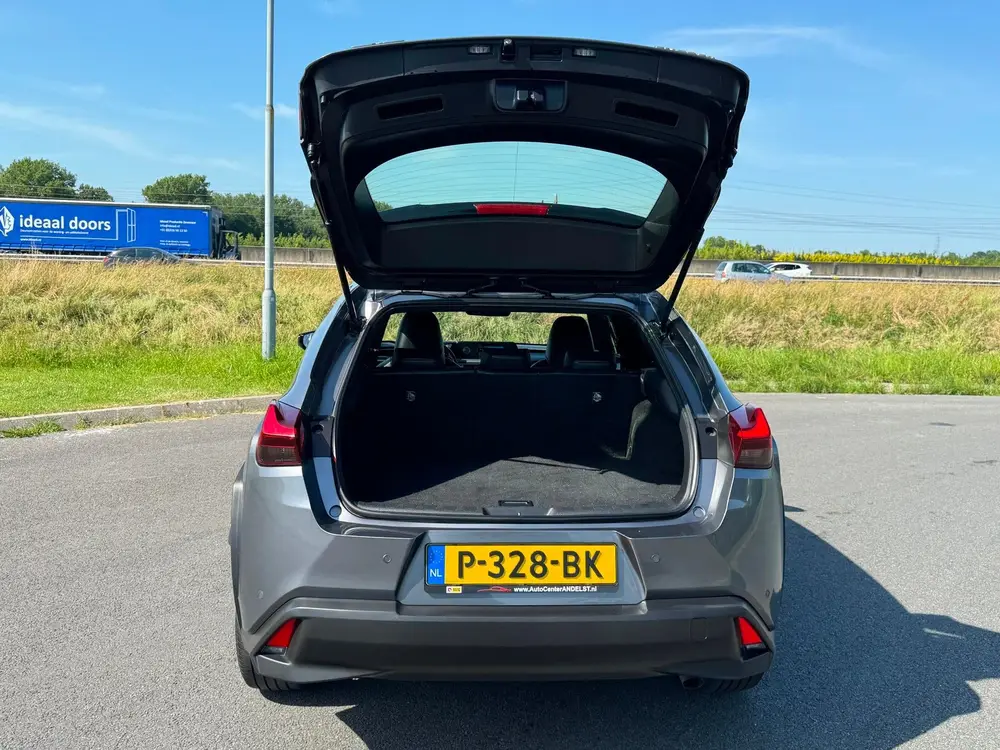 Lexus UX 250h Business Line Aut, Acc, Stoelvrw, Navi, Pdc, C uit 2019, foto 9
