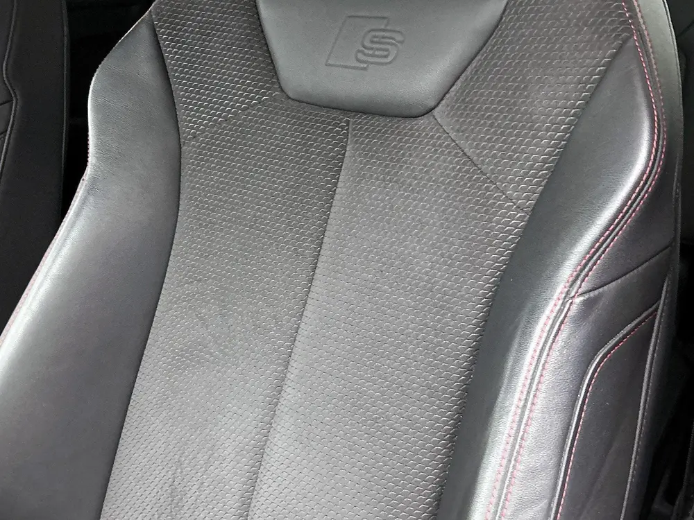Audi Q3 40 TFSI quattro Business Edition uit 2020, foto 12