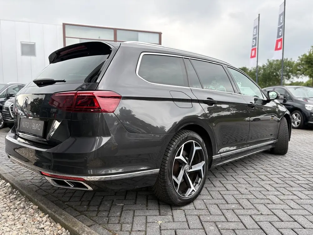 Volkswagen Passat Variant 2.0 TSI R-Line Business + | Trekha uit 2021, foto 11