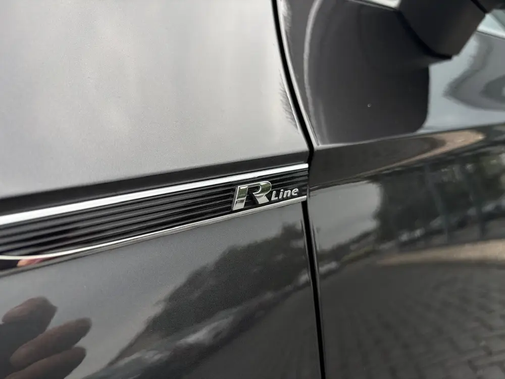 Volkswagen Passat Variant 2.0 TSI R-Line Business + | Trekha uit 2021, foto 4