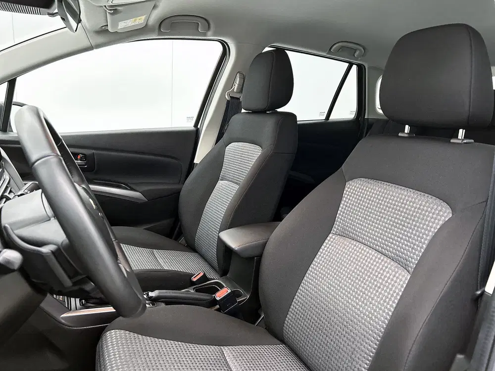 Suzuki S-Cross 1.5 Hybrid AllGrip Select uit 2023, foto 16