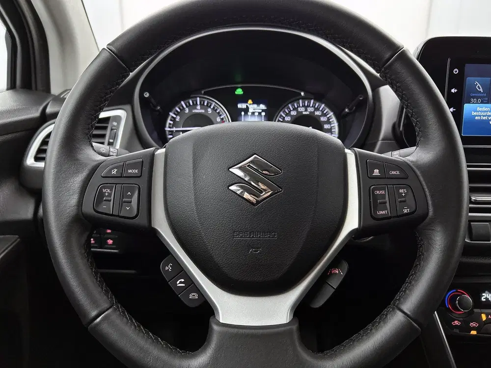 Suzuki S-Cross 1.5 Hybrid AllGrip Select uit 2023, foto 18